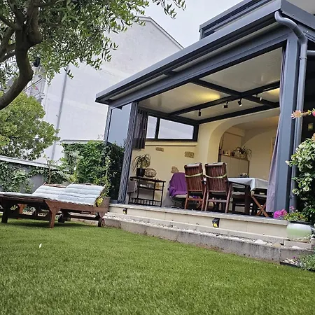 Acapella Soba Konukevi 3*