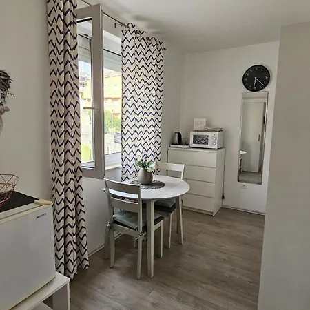 Konukevi Acapella Soba