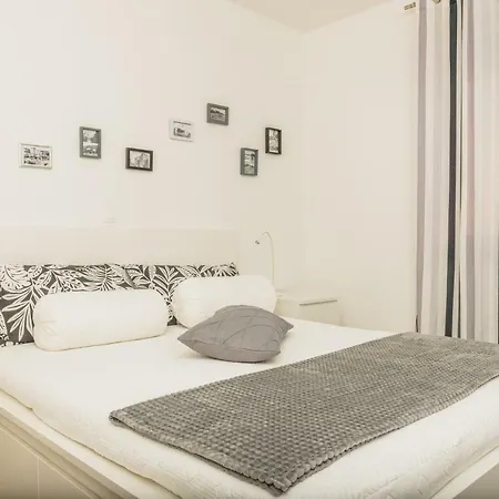 Acapella Soba 3* 茨里克韦尼察